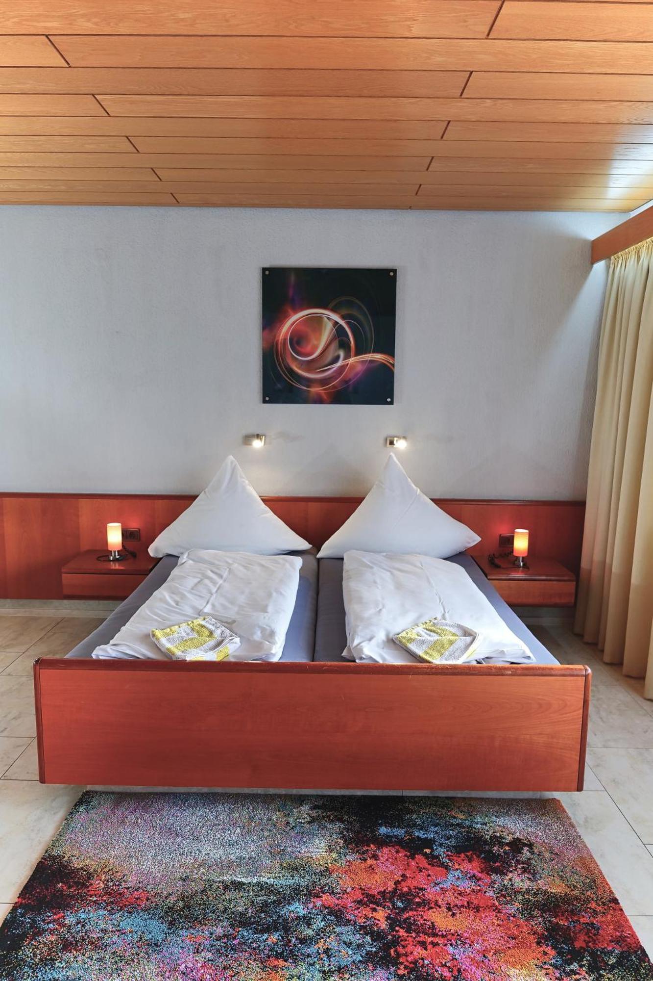 Hotel Garni Sebastian Kirrweiler  Extérieur photo